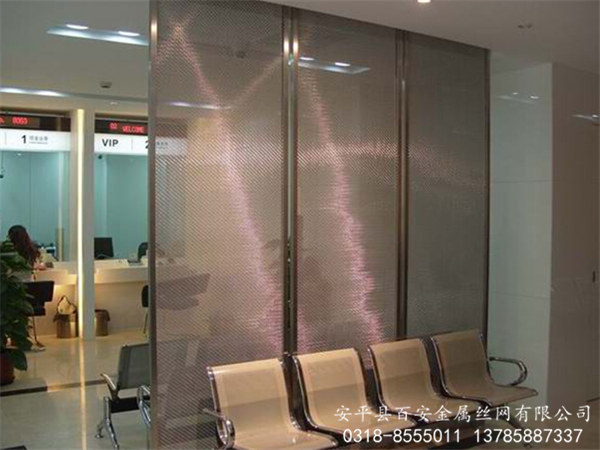 不銹鋼金屬隔斷_金屬網(wǎng)簾