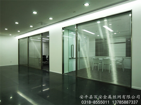 金屬網(wǎng)簾屏風